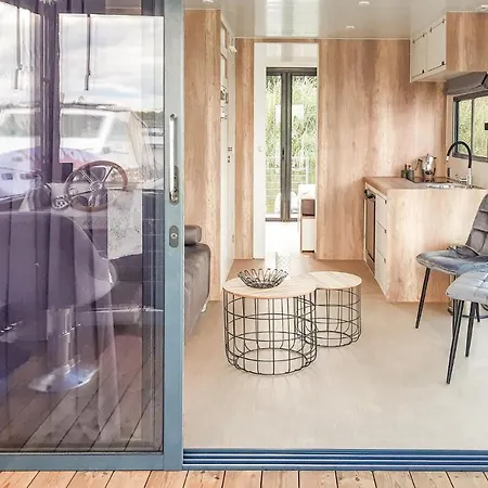 Cozy Ship In Havelsee Ot Hotel en barco Kutzkow