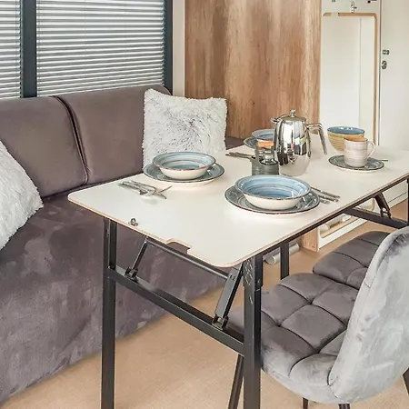 1 Bedroom Front Ship In Havelsee Ot Kutzkow